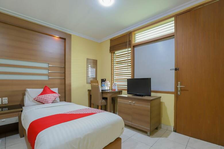 Oyo 918 Hotel Senen Indah