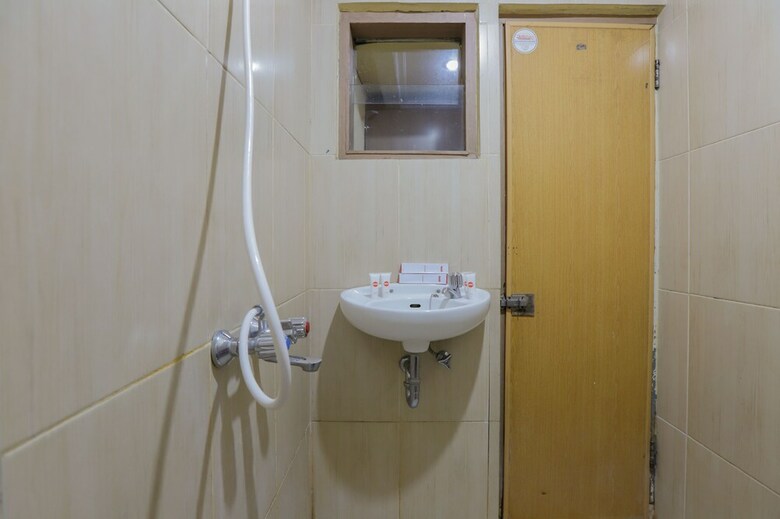 Oyo 918 Hotel Senen Indah