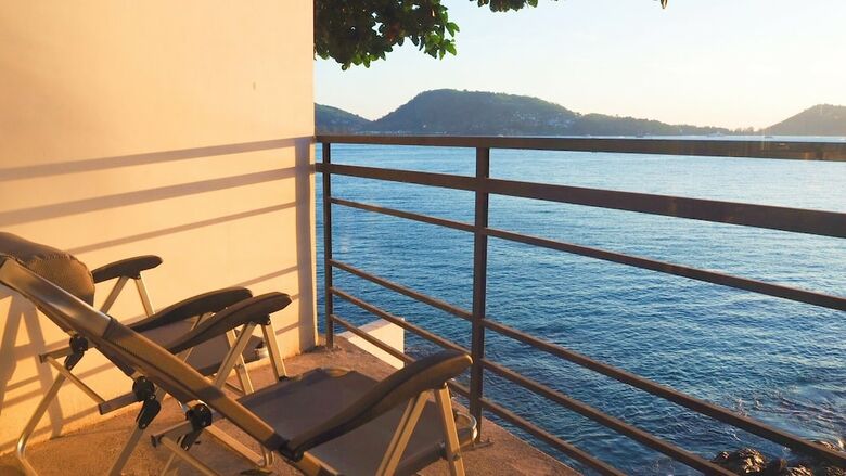 Patong Sunset Villa Hotel