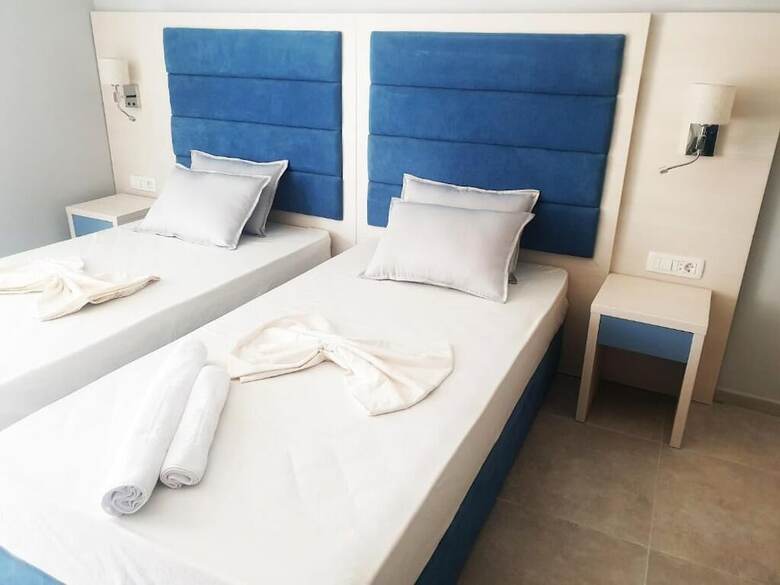 Pearl Beach Hotel