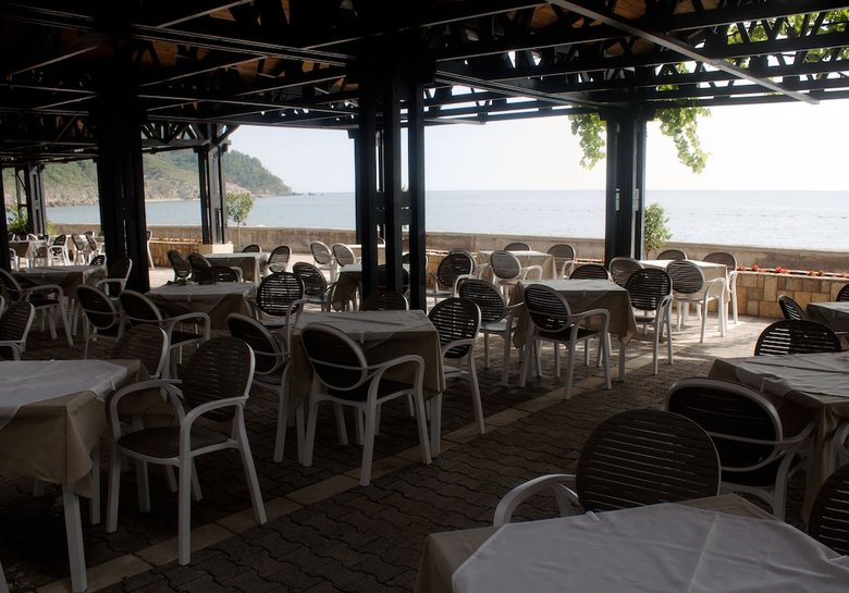 Pearl Beach Hotel