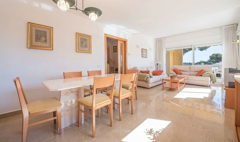 House Oliva 2 Km From The Beach (R76)