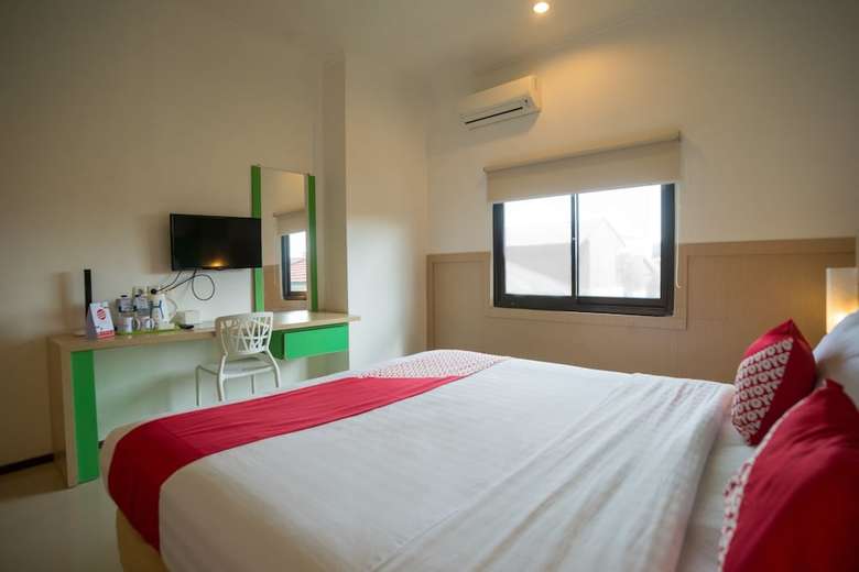 Capital O 949 Royal Park Hotel