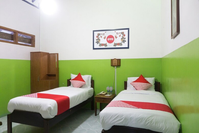 Oyo 942 Srikandi Hotel