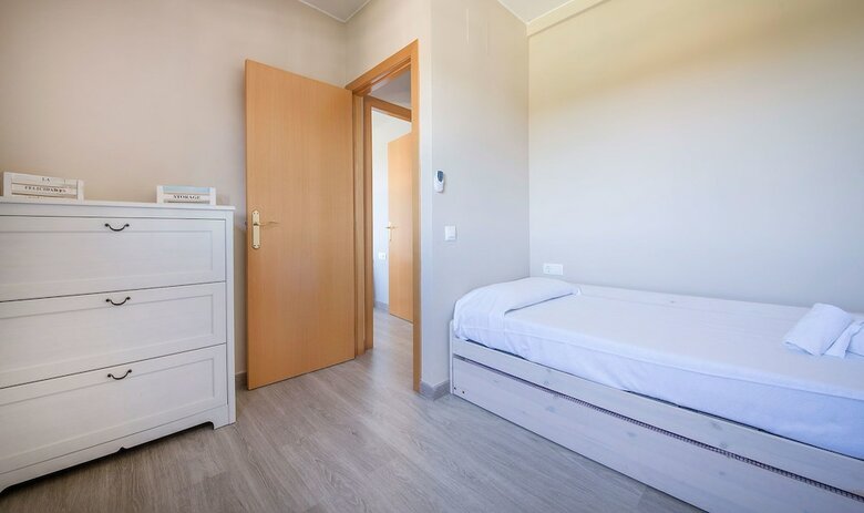 Julius House With Pool 7km From The Beach (R75)