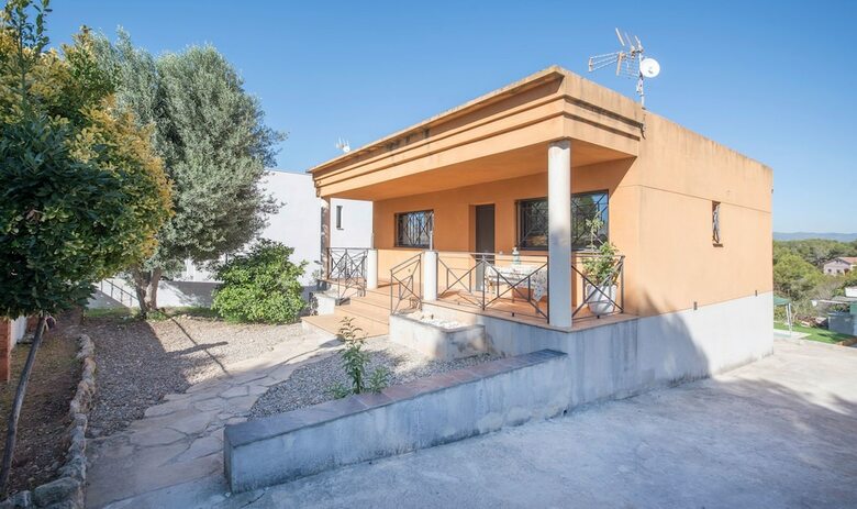 Julius House With Pool 7km From The Beach (R75)