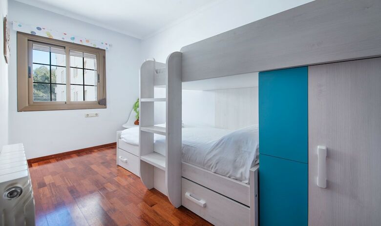 Semi-detached House 2 (R86)