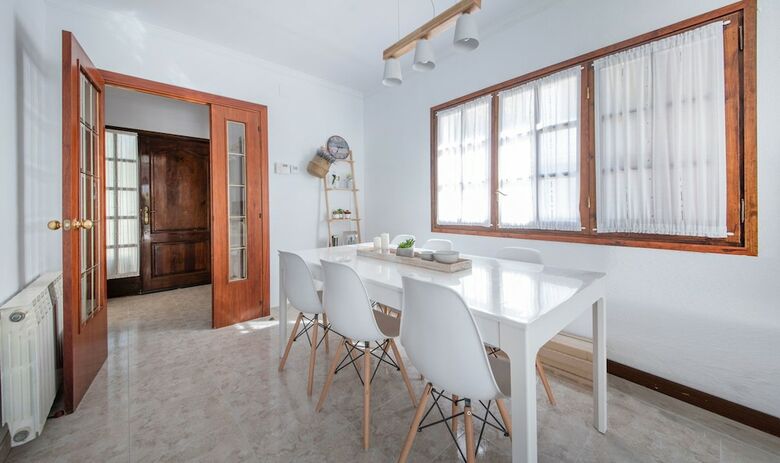 Semi-detached House 2 (R86)