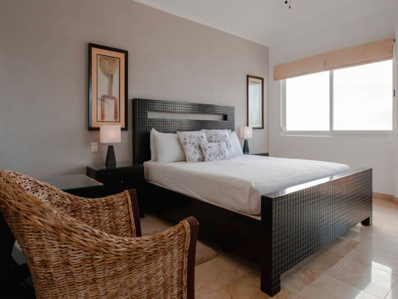 Alta Vista 3br Condo By Rmh