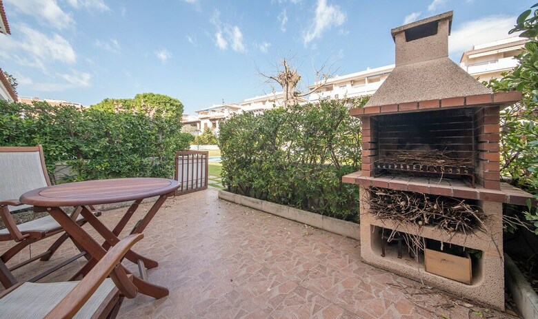 Semi-detached House 1 (R85)
