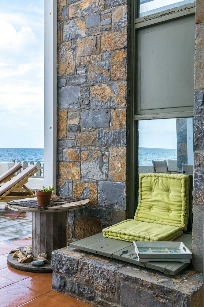 Nireas Sea View Apartment