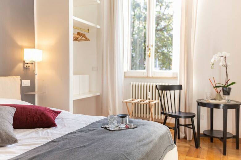 Hotel Lombardia40 Luxury Suites