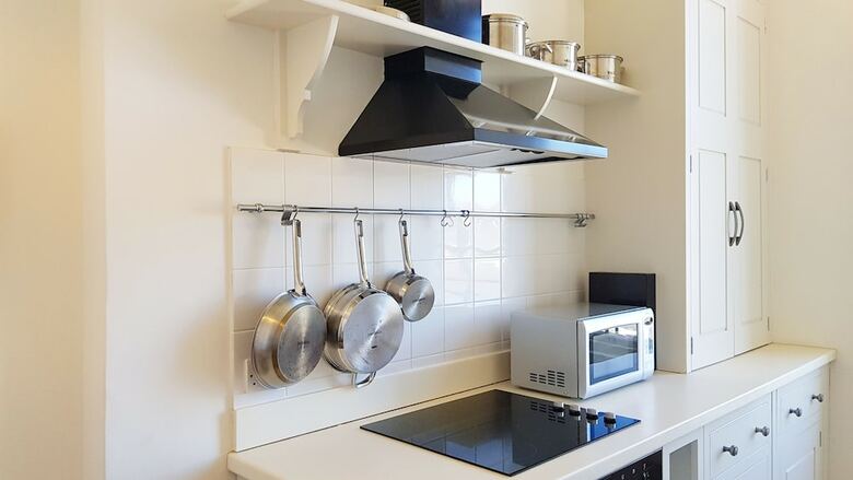 Classy Historic Edinburgh Apartment