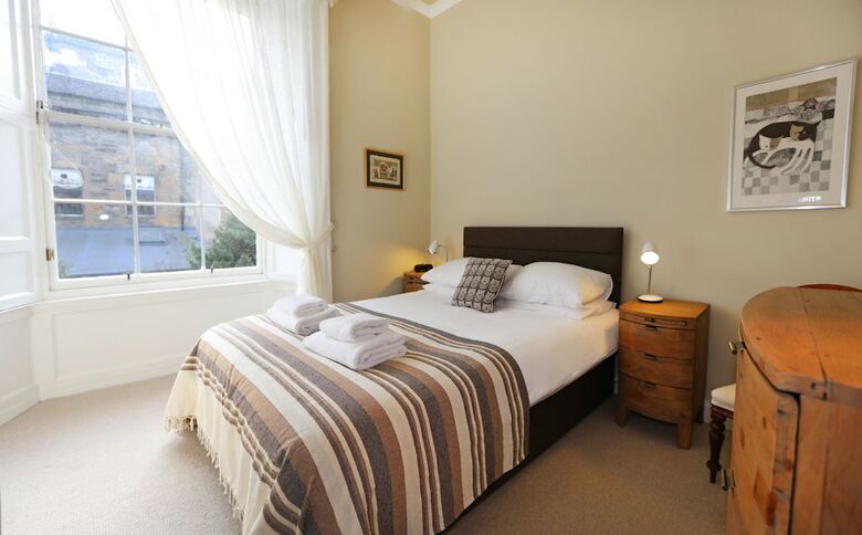 Modern Luxury City Apartment Edinburgh