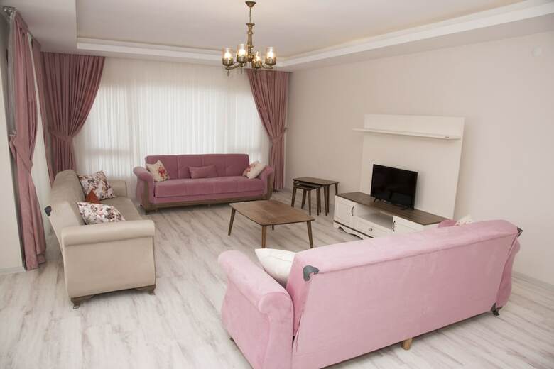 Vedia Apart