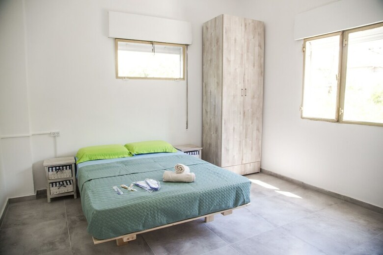 Rooms At R&a Apartment