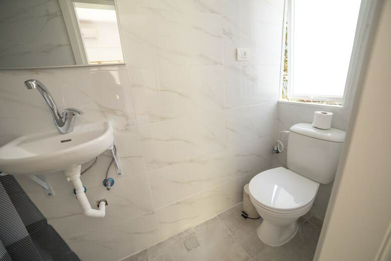 Rooms At R&a Apartment