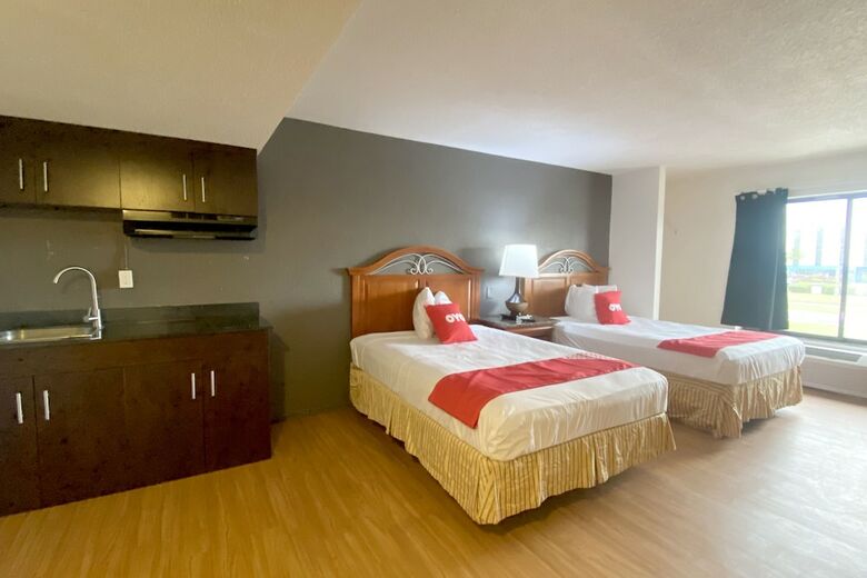 Hotel Oyo Townhouse & Suites - Orlando
