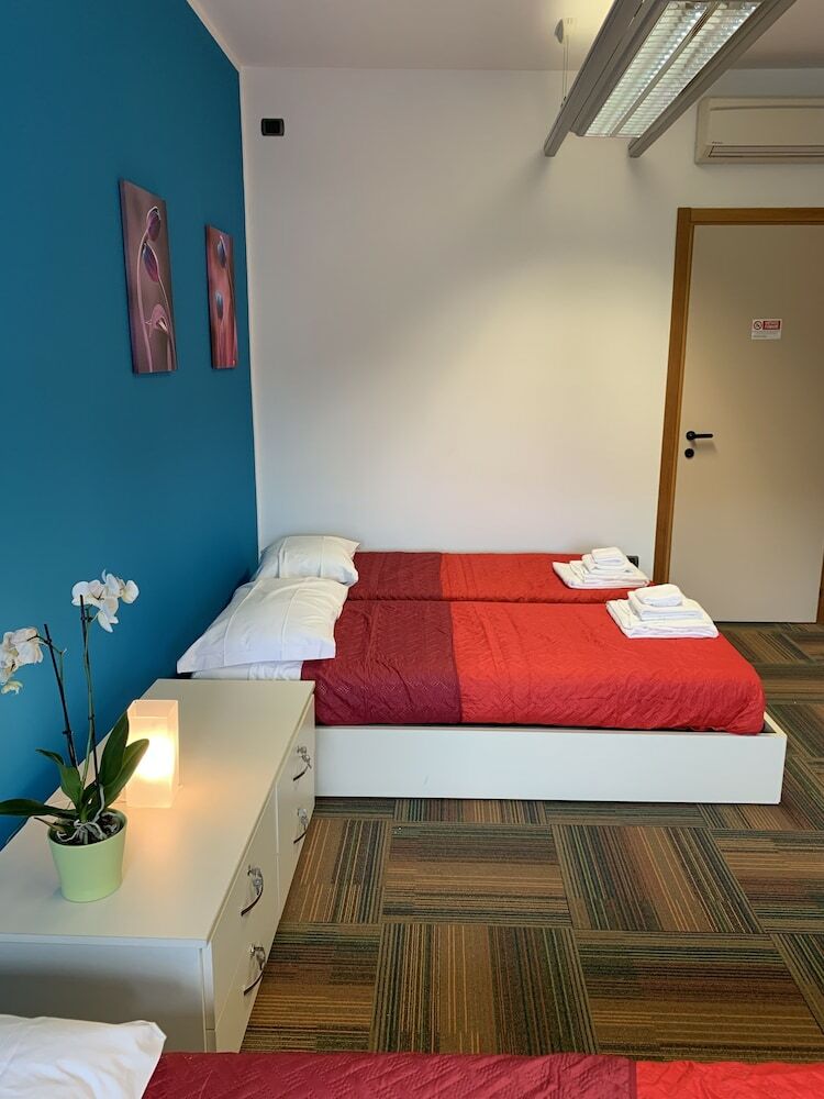 Hotel Affittacamere Rossi 10