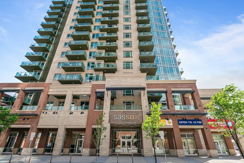 Simply Comfort. Downtown Calgary Apts