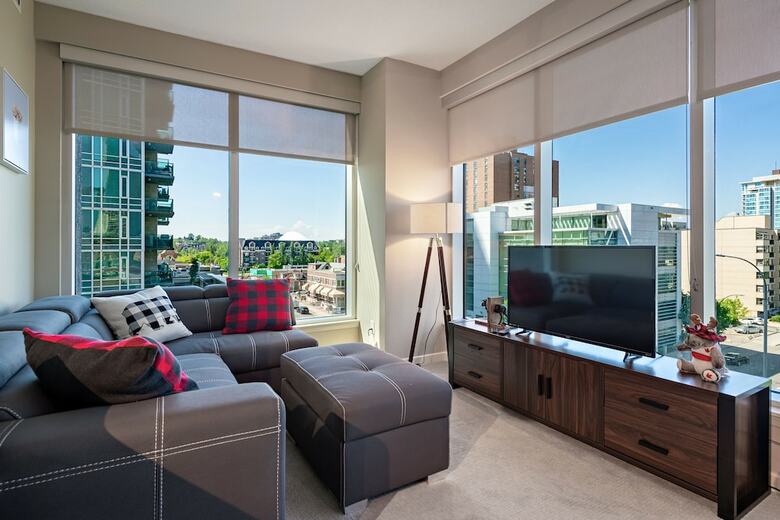 Simply Comfort. Downtown Calgary Apts