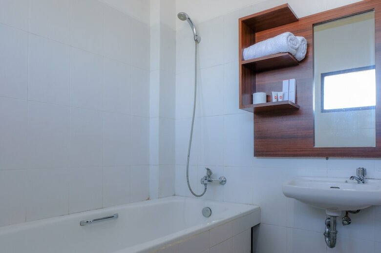 Oyo 953 Family Beach Hotel