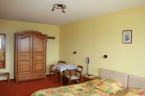 Hotel H�tel Roess