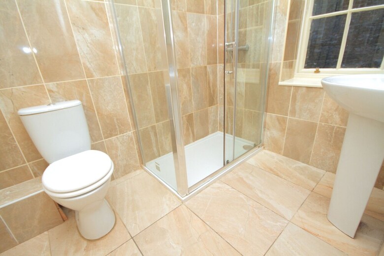 5 Star Dame Street Apartment