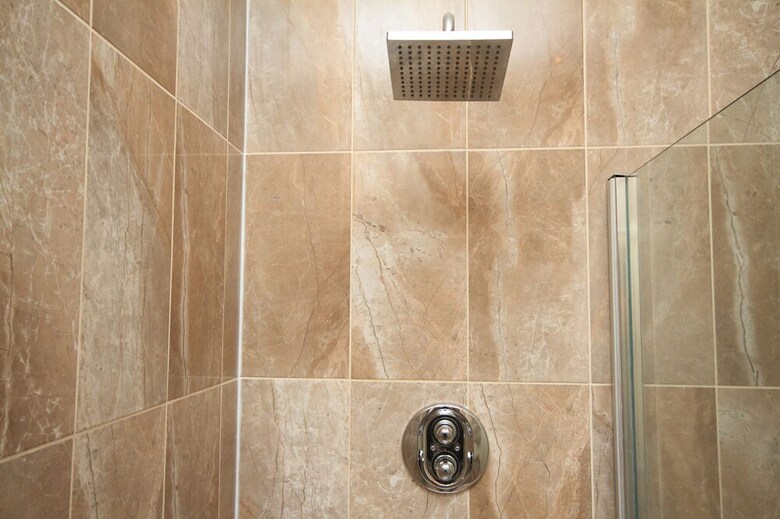 5 Star Dame Street Apartment