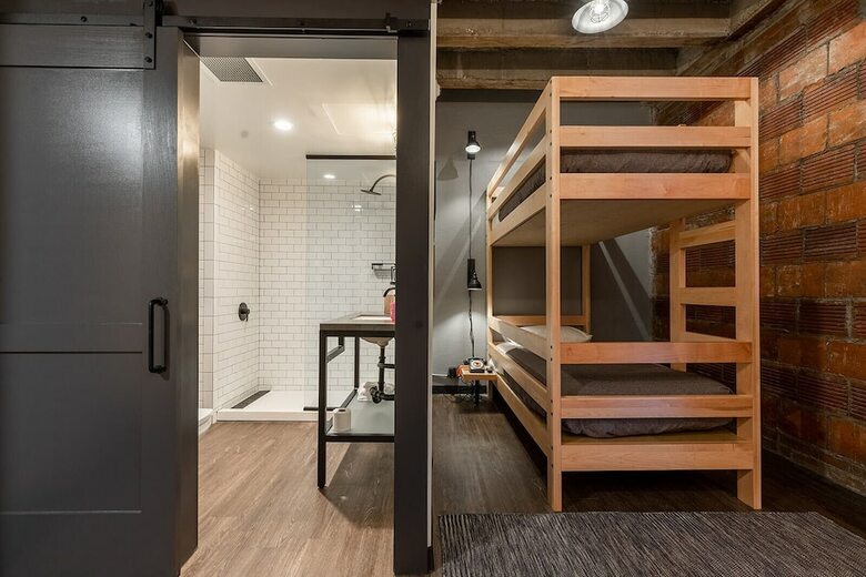 Hotel Moxy Nashville Downtown
