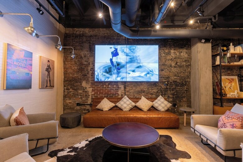 Hotel Moxy Nashville Downtown