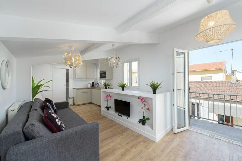 Apartamento Charming Accommodation For 4 People