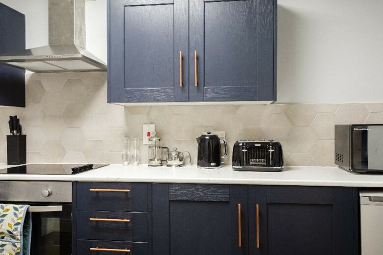 The Old Station House - Stylish & Central 2bdr Apartment