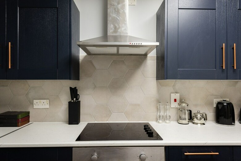 The Old Station House - Stylish & Central 2bdr Apartment