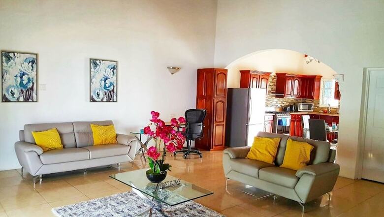 Apartamentos I Heart Ja Affordable Luxury Runaway Bay