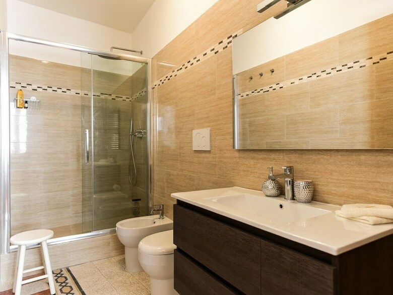 Hotel Trevi Fountain Home