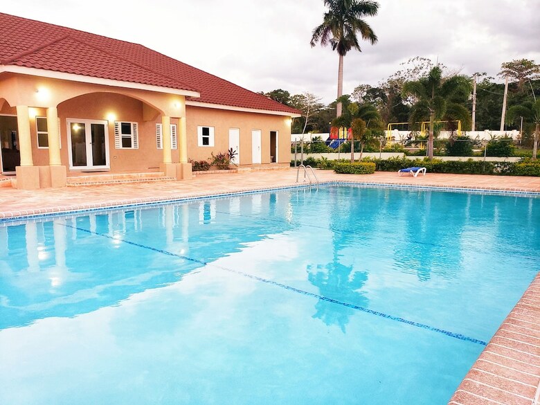 I Heart Ja Tropics Drax Hall Manor