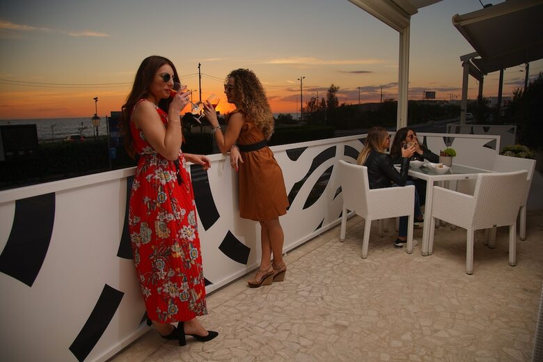 Hotel Piccadilly Suites And Rooms