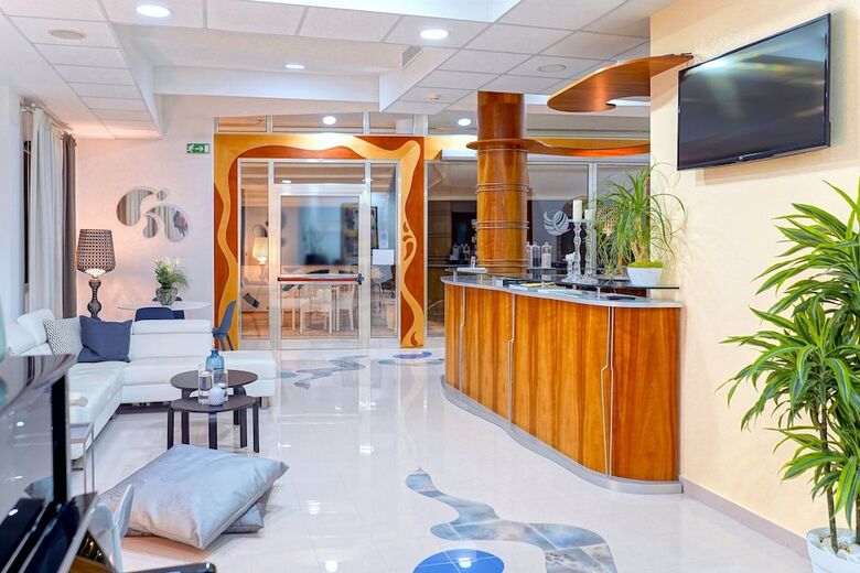 Hotel Piccadilly Suites And Rooms