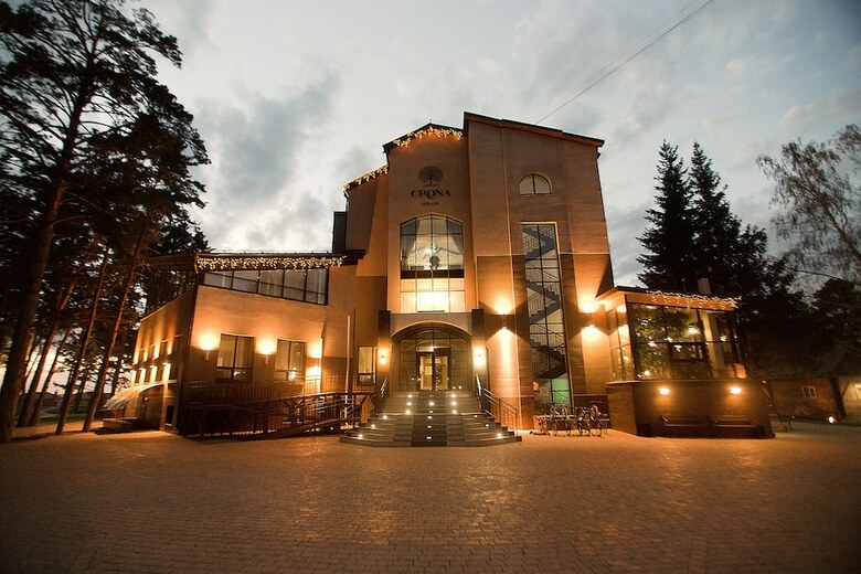 Crona Medical & Spa Hotel
