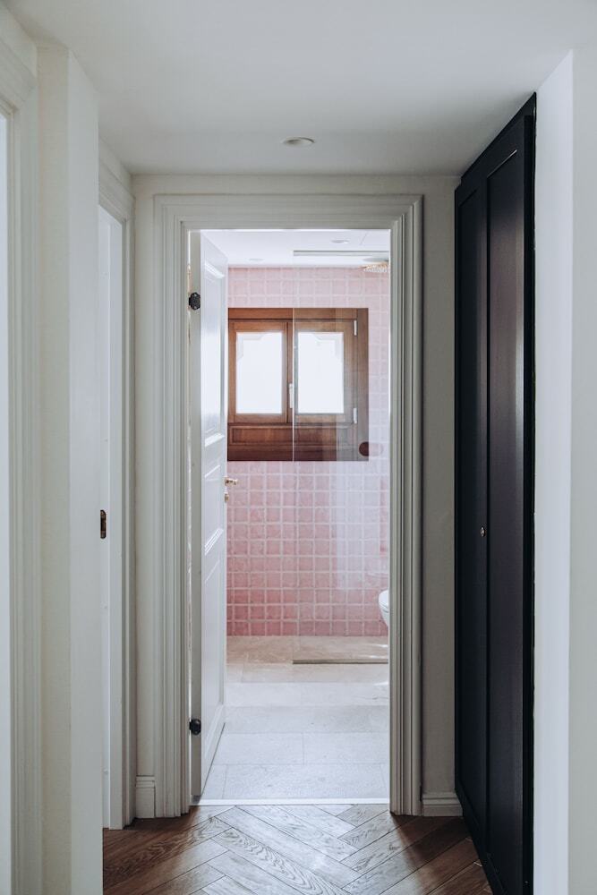 Hotel Ocho Suites & Kitchen