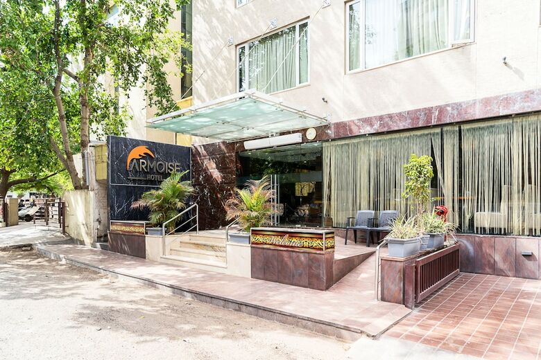 Super Inn Armoise Hotel