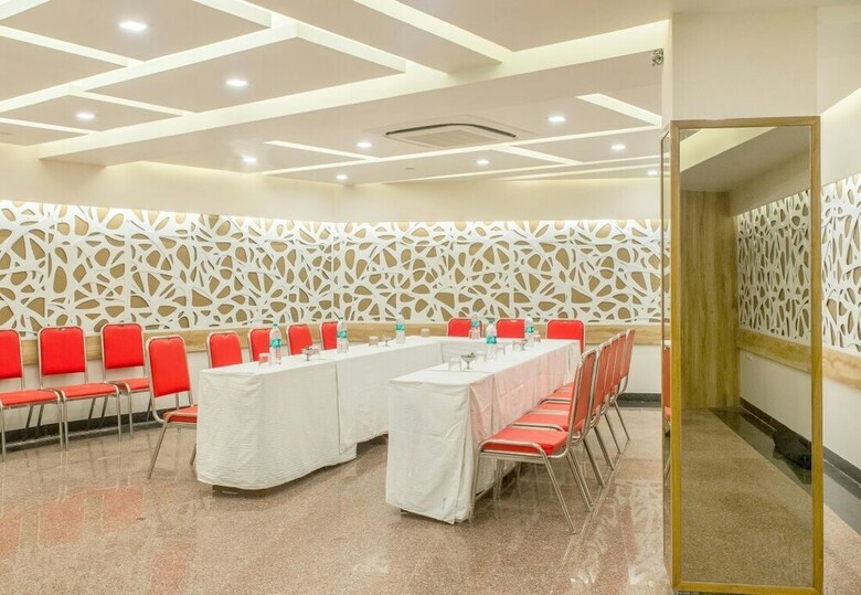 Super Inn Armoise Hotel
