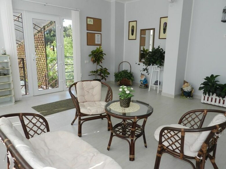 Hotel Maro Guest House