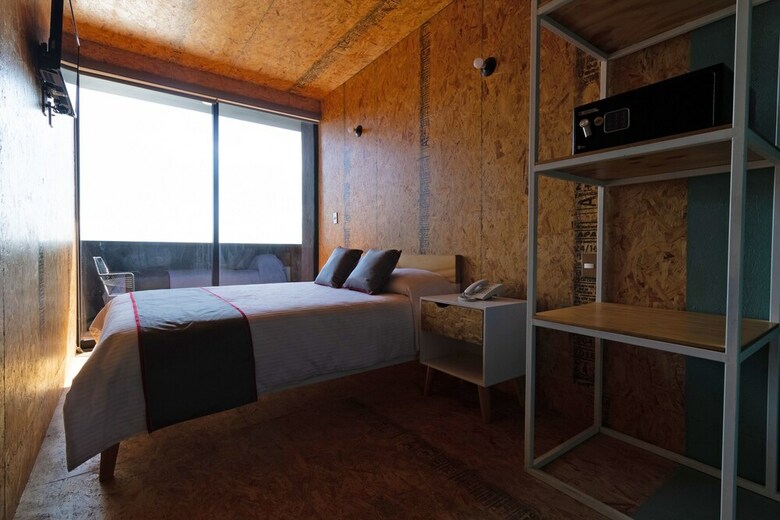 Momotus Hotel