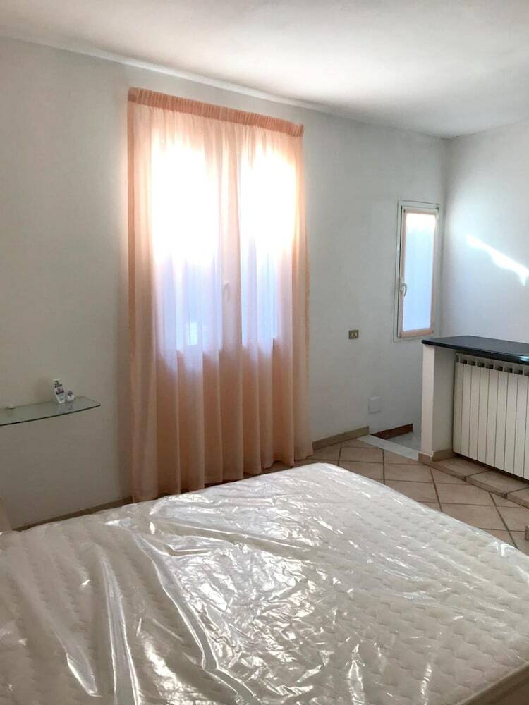 House With 2 Bedrooms In Badalucco - 8 Km From The Beach