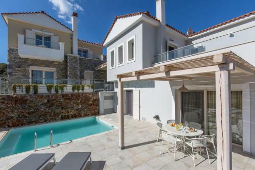 Virginia Luxury Villas