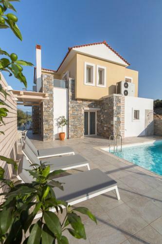 Virginia Luxury Villas