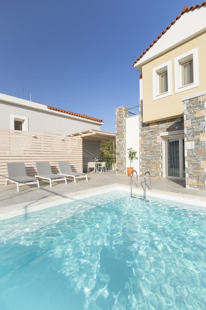 Virginia Luxury Villas