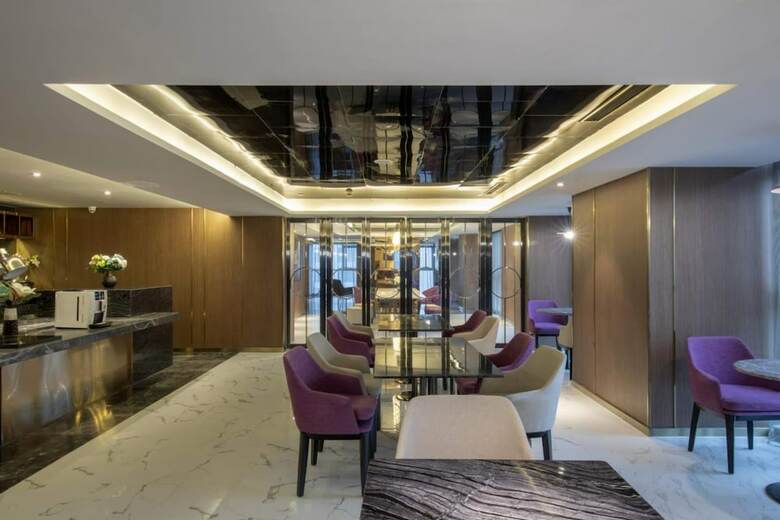 Orange Hotel Select XI 'an North Station